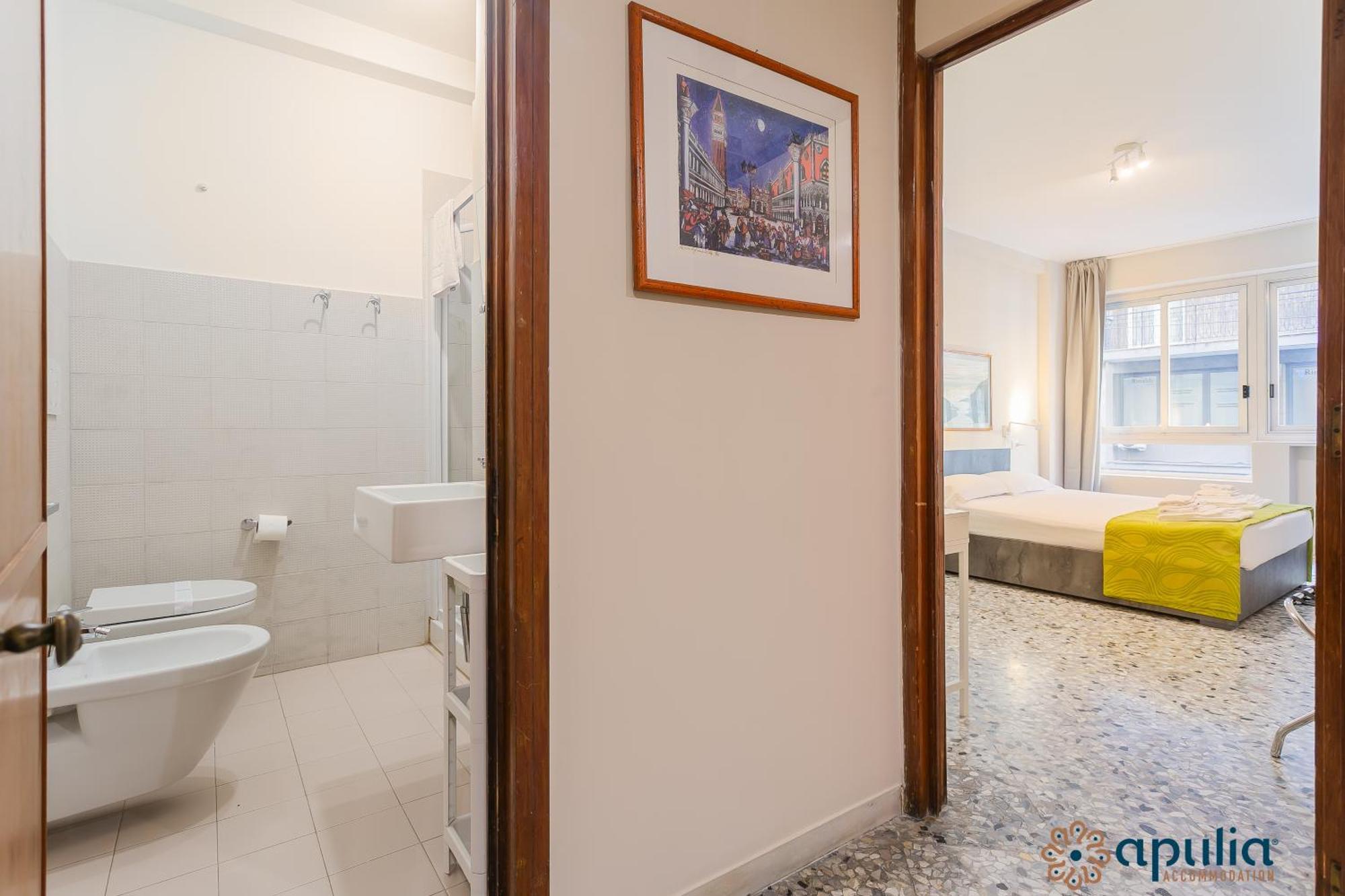 Piccinni Guesthouse Bari Extérieur photo